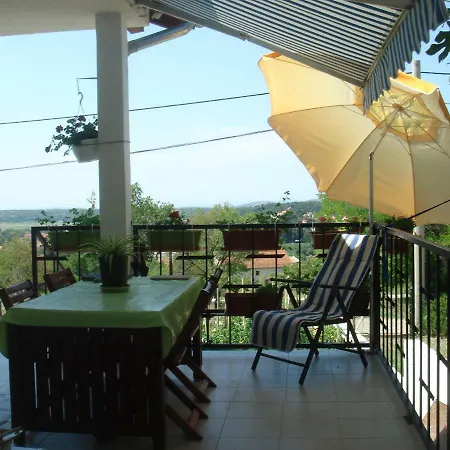 Appartement Nicole Benkovac Exterior photo